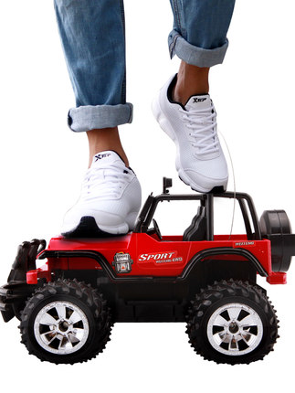 遥控车越野车充电无线遥控汽车儿童玩具男孩玩具1-2-10岁电动赛车